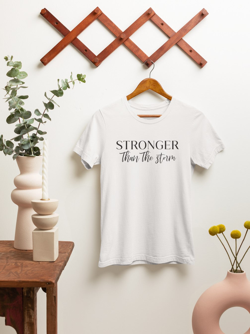 Stronger than the storm - Tshirt
